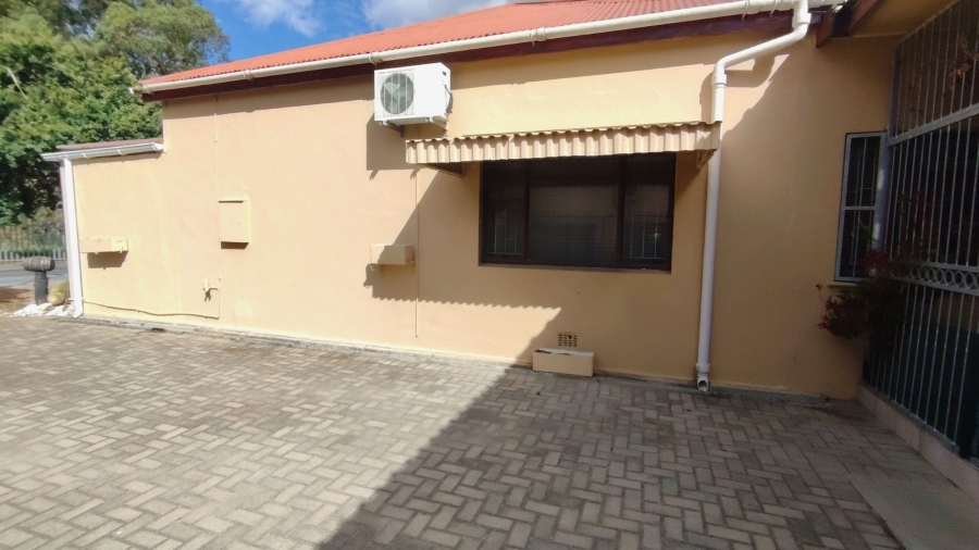 3 Bedroom Property for Sale in De Zoete Inval Western Cape